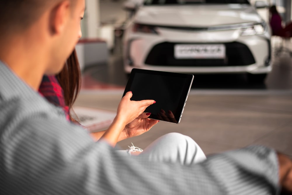 Cara Beli Mobil Online Sambil Rebahan