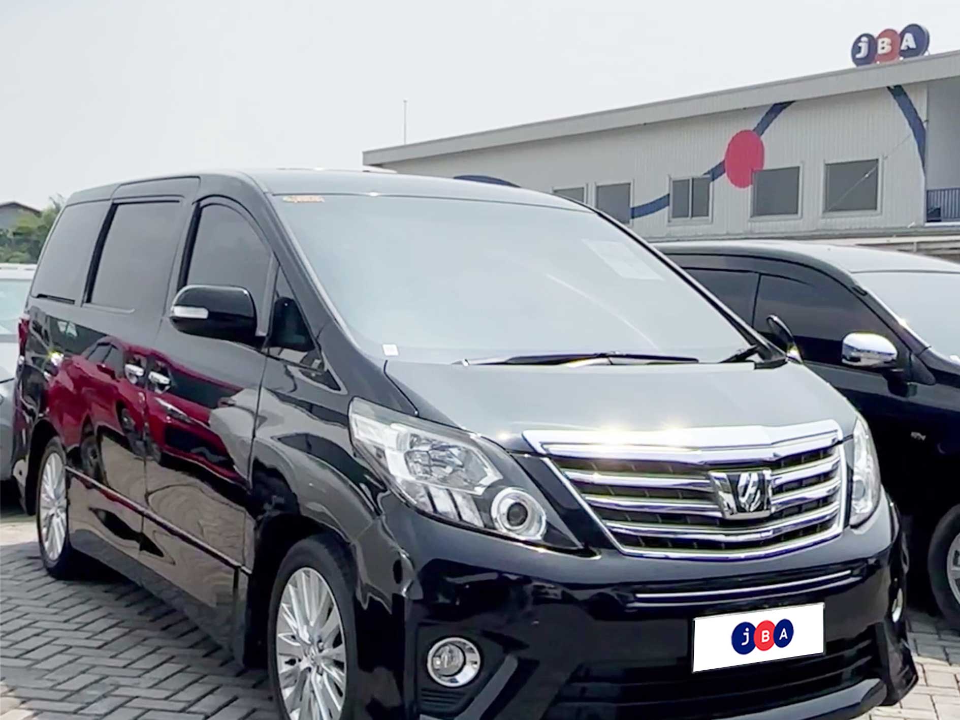 Rekomendasi Alphard Murah di Lelang Mobil JBA, Untung Gede!