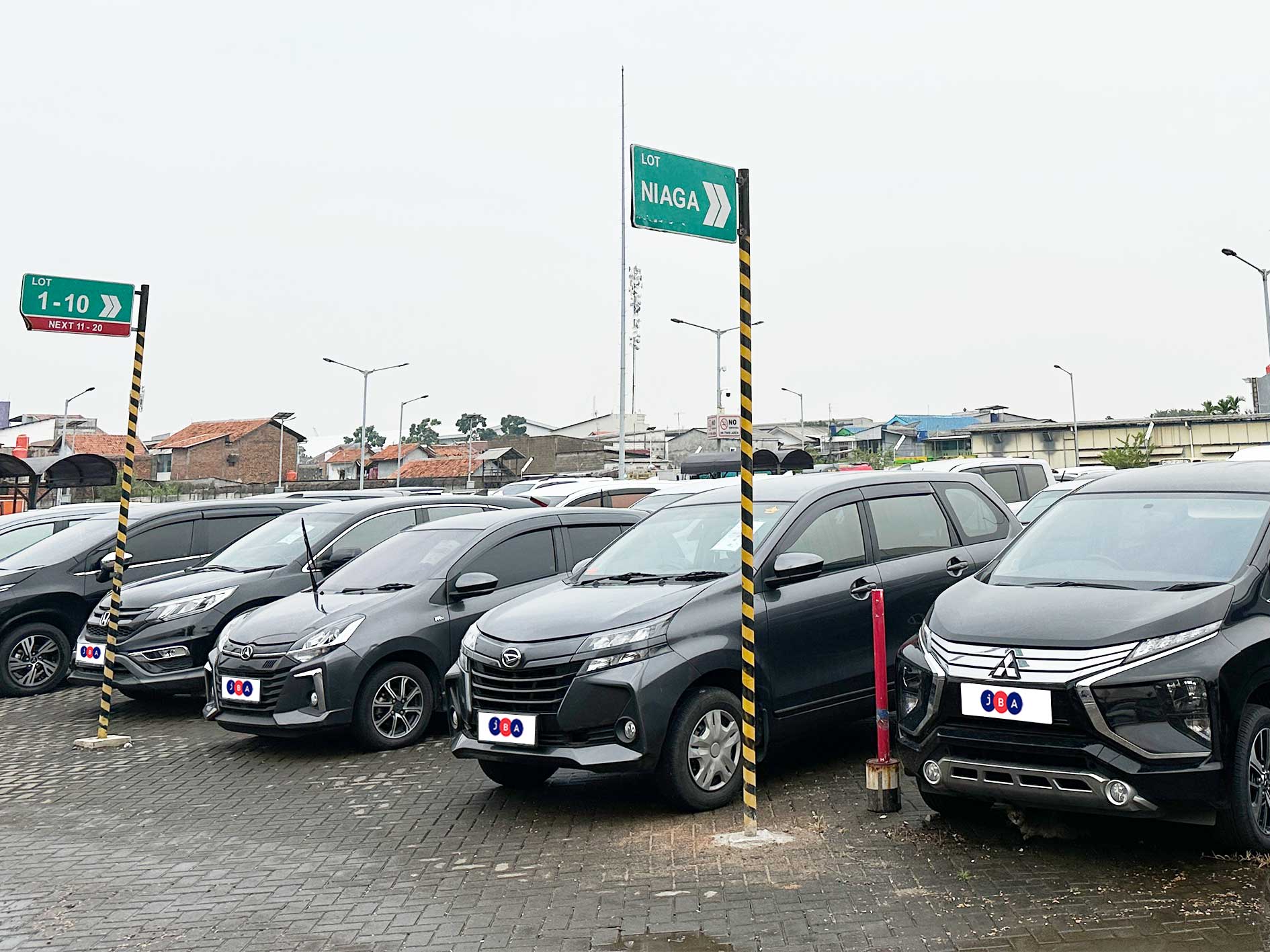 Mobil 7 Seater Murah Banget di Lelang, Gimana Cara Belinya?